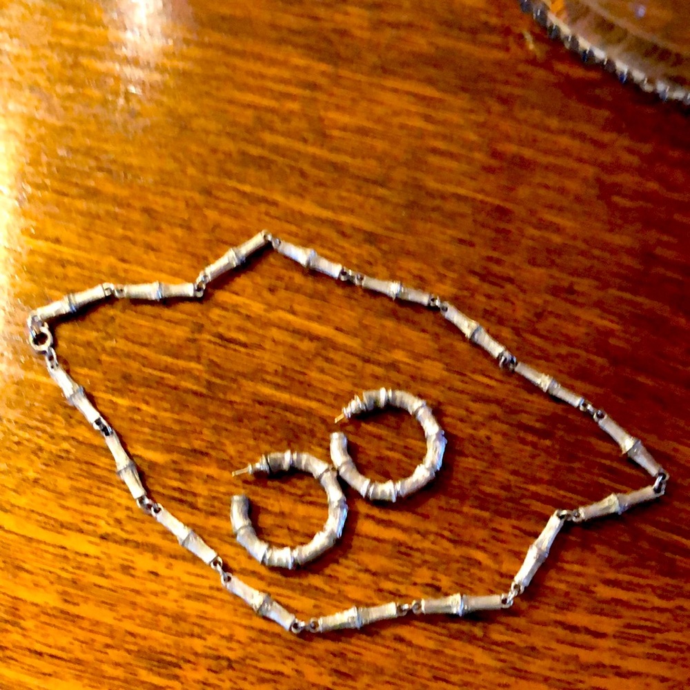 Suite of jewelry